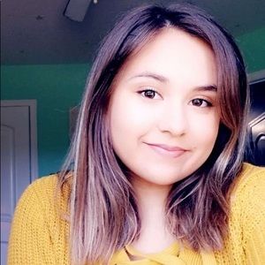 Meet your Posher, Caitlyn